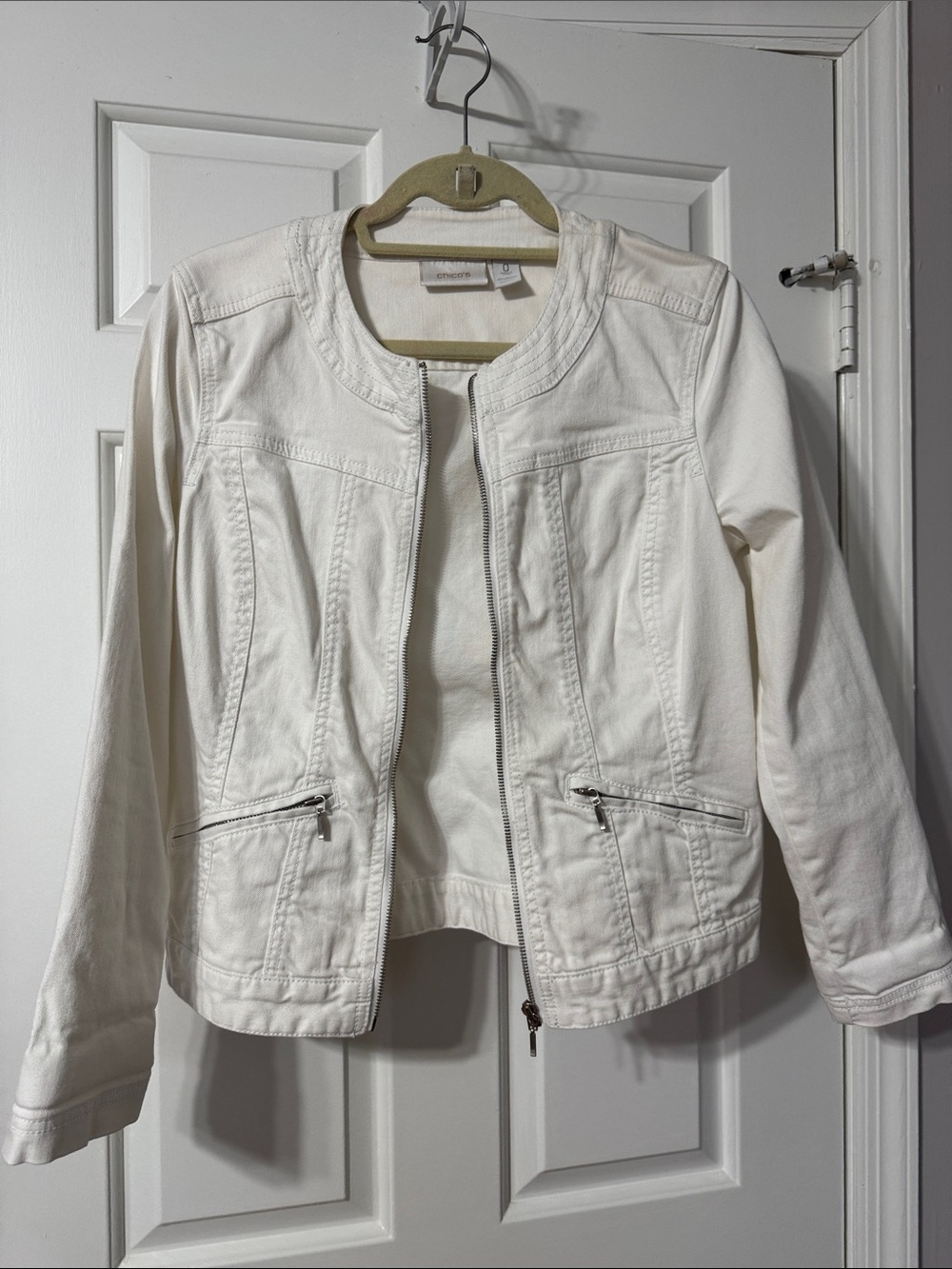 Women’s Cream Zip-Front Jacket